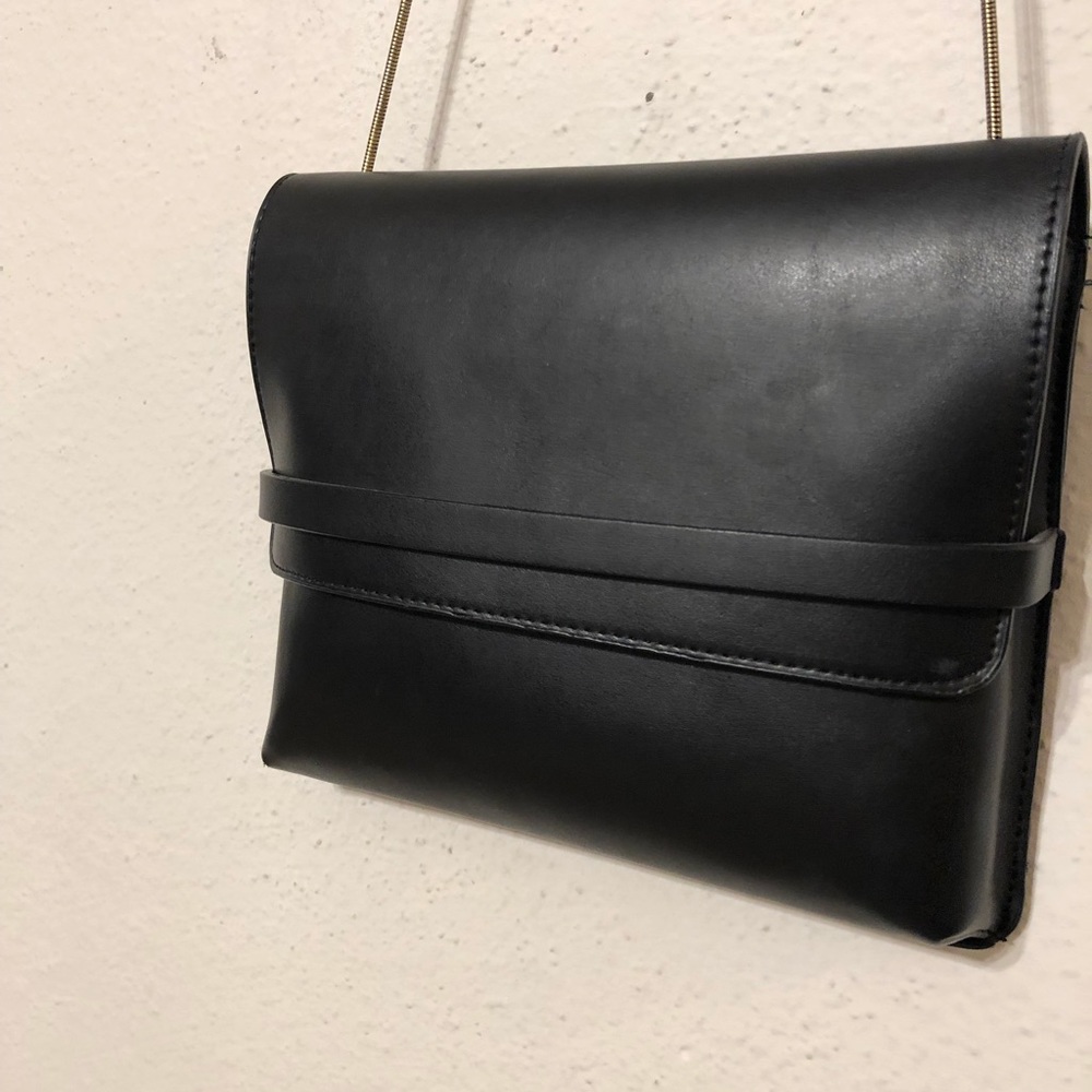 Chain Urban Outfitters Crossbody